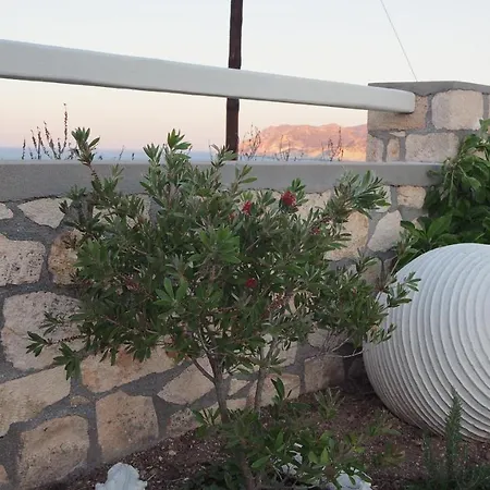 Ataraxia- Stonebuilt And Hébergement de vacances