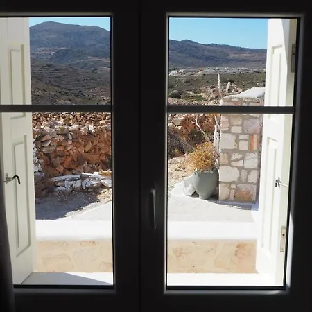 Ataraxia- Stonebuilt And Hébergement de vacances Kímolos