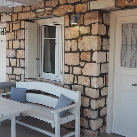 Holiday home Ataraxia- Stonebuilt And *