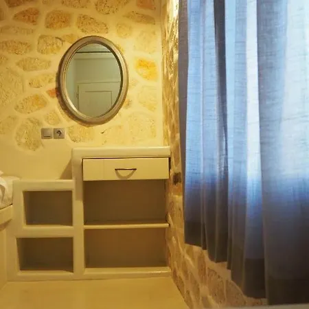 Feriehus Ataraxia- Stonebuilt And *