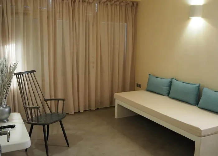 Holiday home Ataraxia- Stonebuilt And Kimolos